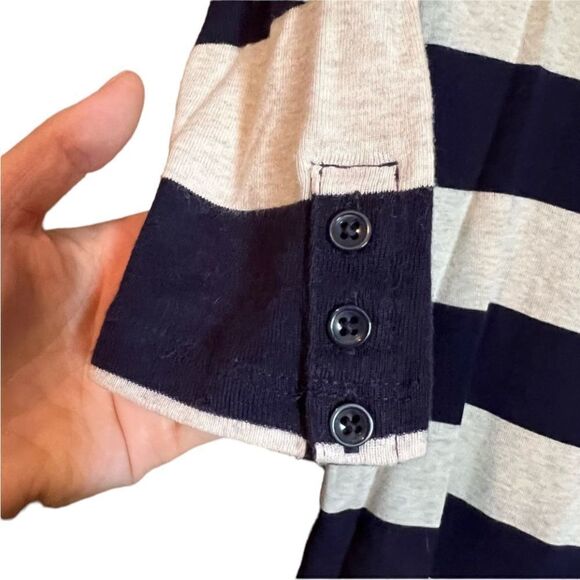 3 for $30! Gap striped 3/4 sleeve top - Picture 9 of 12